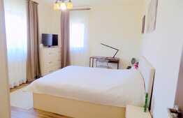 Apartament lux! 3 camere, 68 mp, parcare, LA CHEIE!