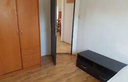 Apartament 3 camere, 60 mp, decomandat, zona UMF