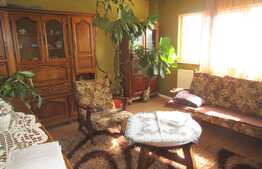 Apartament 4 camere, 98 mp, decomandat, prima inchiriere, zona strazii Bucuresti