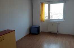 Apartament 4 camere, 105 mp, balcon, parcare, A.C., zona Farmec