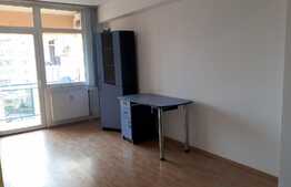 Apartament 4 camere, 105 mp, balcon, parcare, A.C., zona Farmec