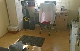 Apartament 3 camere, etaj intermediar, zona strazii Campului