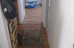 Apartament 3 camere, etaj intermediar, zona strazii Campului