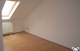 2 cam, 65 mp cu scara interioara!