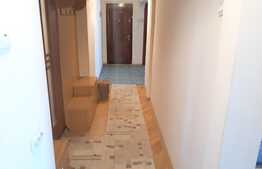 Apartament 4 camere, 90 mp, decomandat, zona strazii Parang