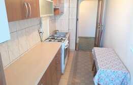 Apartament 4 camere, 90 mp, decomandat, zona strazii Parang