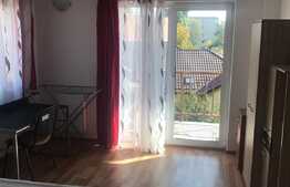 Apartament 3 camere, 90 mp, decomandat, parcare, zona strazii Campina