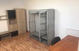 Apartament 3 camere, 90 mp, decomandat, parcare, zona strazii Campina