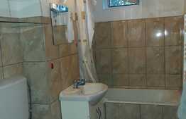 Apartament 3 camere, 60 mp, decomandat, parcare zona Mercur