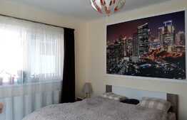 Apartament 2 camere, decomandat, 55 mp, parcare, zona Vivo