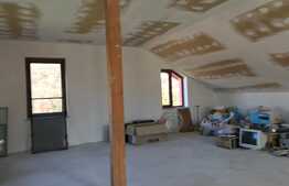 Casa de vanzare D+P+E+M, 378 mp utili, 500 mp teren, finisata la cheie!