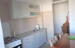 Apartament 2 camere, 50 mp, decomandat, zona Golden Tulip