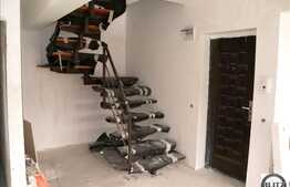 75 mp, la 2 cam cu scara interioara in zona nou dezvoltata!