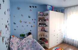 Apartament 3 camere, 86 mp, zona Oncos