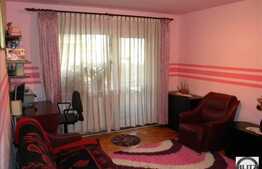 Apartament 2 camere complet renovat in cartierul Intre Lacuri.