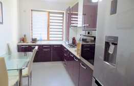 LUX! 3 camere, 70 mp, gradina! Loc de parcare! Zona Terra!