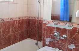 Apartament 3 camere, 54 mp, semidecomandat, zona Profi