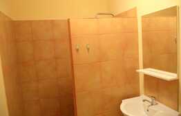 2 camere, 48 mp, decomandat, loc de parcare! Zona strazii Cetatii!