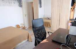 Vanzare 3 camere, 61 mp! Parcare! Zona strazii Florilor!