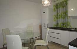 Apartament 4 camere, LUX, 130 mp, parcare, terasa, zona Piata Hermes