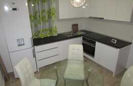 Apartament 4 camere, LUX, 130 mp, parcare, terasa, zona Piata Hermes