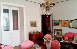 Apartament interbelic, 107 mp, zona strazii Horea