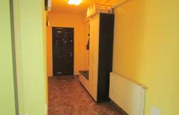Apartament 3 camere, 68 mp, 2 parcari, zona Platinia