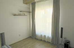 Apartament 3 camere, 68 mp, 2 parcari, zona Platinia