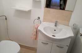 Apartament cu 3 camere, 65 mp, decomandat, zona Big