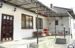 Casa 6 camere, 300 mp, 3400 mp teren, parcare, zona strazii Traian Vuia