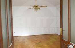 Casa 6 camere, 300 mp, 3400 mp teren, parcare, zona strazii Traian Vuia