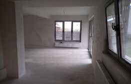 Apartament in imobil de tip casa, 92 mp, 120 mp gradina, panorama, 2 locuri de parcare, zona strazii Uliului