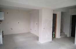 Apartament in imobil de tip casa, 92 mp, 120 mp gradina, panorama, 2 locuri de parcare, zona strazii Uliului