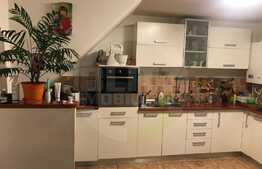 Casa 3 camere, 120 mp, teren 200 mp, 2 parcari, AC, zona Taietura Turcului