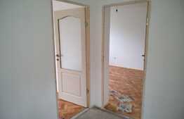 Apartament 3 camere decomandat, 70 mp utili, boxa, zona Casa Piratilor.