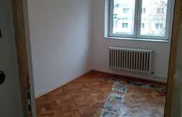 Apartament 3 camere decomandat, 70 mp utili, boxa, zona Casa Piratilor.