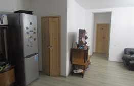 Apartament 3 camere, 72 mp, gradina 150 mp, boxa,parcare,zona strazii Sub Cetate !