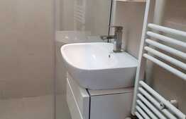 De vanzare apartament 3 camere, 56 mp, zona Complex Diana