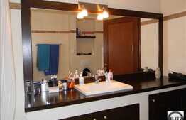 Apartament cu 2 camere, 60 mp, zona Grand Hotel Italia