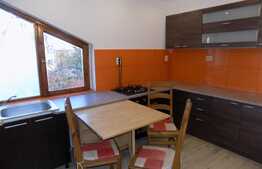 Apartament 3 camere, decomandat, 60 mp, zona UMF