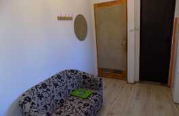 Apartament 3 camere, decomandat, 60 mp, zona UMF