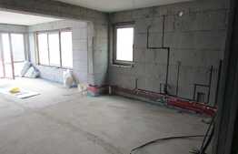 OPORTUNITATE! Apartament 2 camere, 52 mp, terasa 30 mp, Zona VIVO!