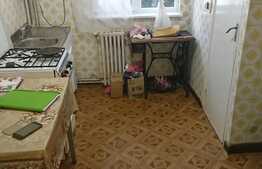 Apartament 3 camere, etaj intermediar, zona Minerva