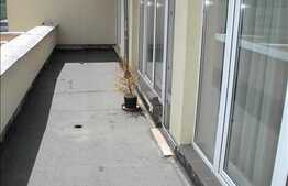 Apartament cu 2 camere, decomandat, 77 mp!