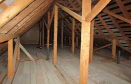 Apartament 3 camere, 82 mp + mansarda de 70 mp, zona strazii Porii!