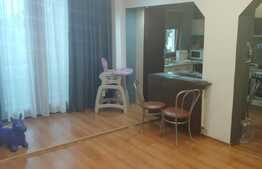 De vanzare apartament 3 camere, 60 mp, zona Big