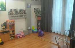 De vanzare apartament 3 camere, 60 mp, zona Big