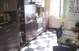 Apartament 3 camere, 77 mp, boxa, zona Piata Flora