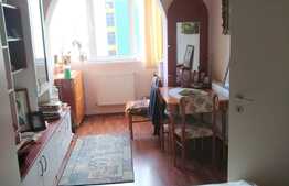 Apartament 3 camere, 77 mp, boxa, zona Piata Flora
