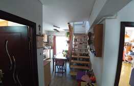 Apartament pe doua niveluri, 4 camere, 107 mp + pod 45 mp, zona Terra! 